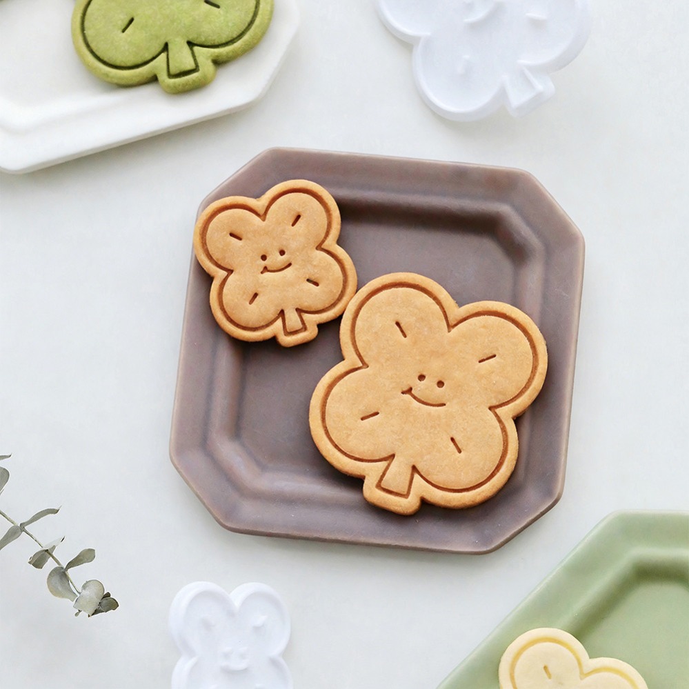 แม่พิมพ์คุกกี้รูปใบโคลเวอร์สี่ - Commercial Kitchen Items บทวิจารณ์และราคา